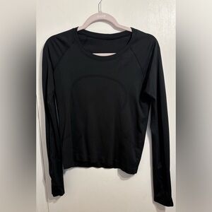 Lululemon Swiftly Tech Long-Sleeve Shirt 2.0 Waist Length| black| size 8